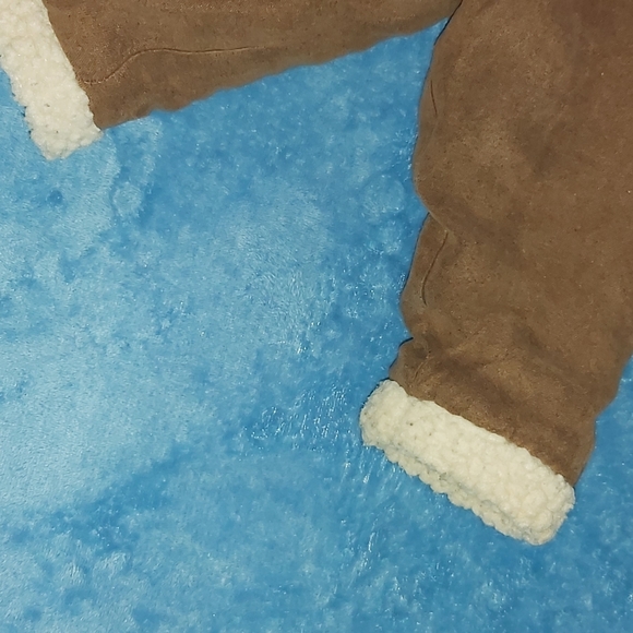 Cute brown Jacket. - Picture 4 of 4